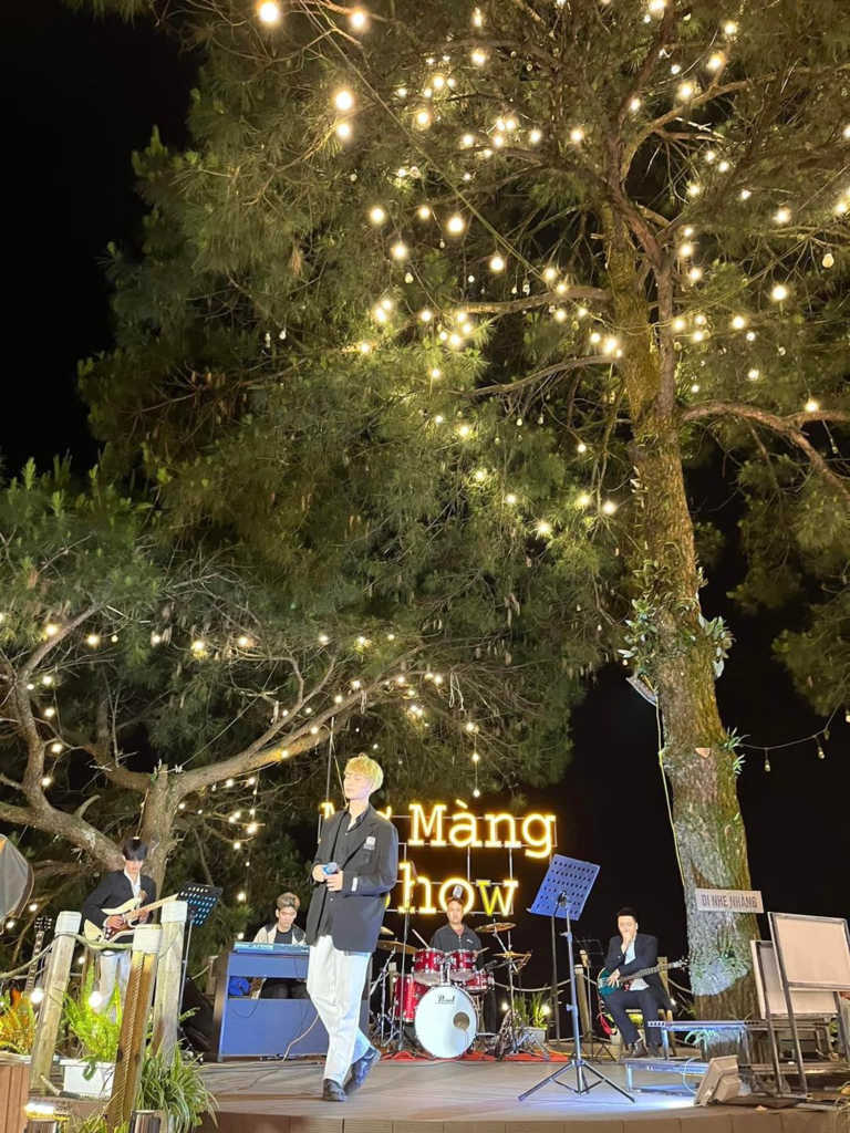 Mơ Màng Show Và Mơ Màng Cafe Tam Đảo